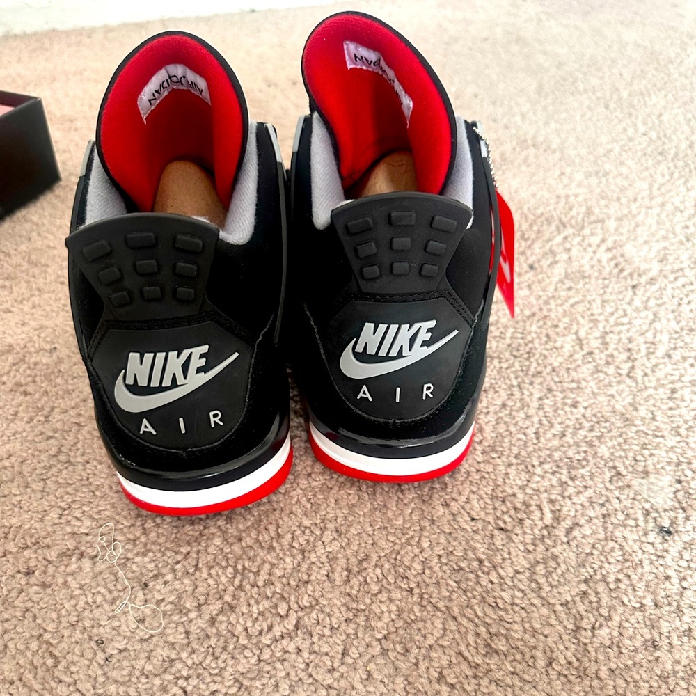 COPY - Jordan 4 Bred 2019